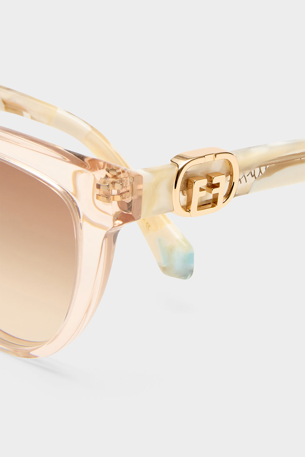 The CAMILLA ALL ABOARD SUNGLASSES LINEN / IVORY MARBLE