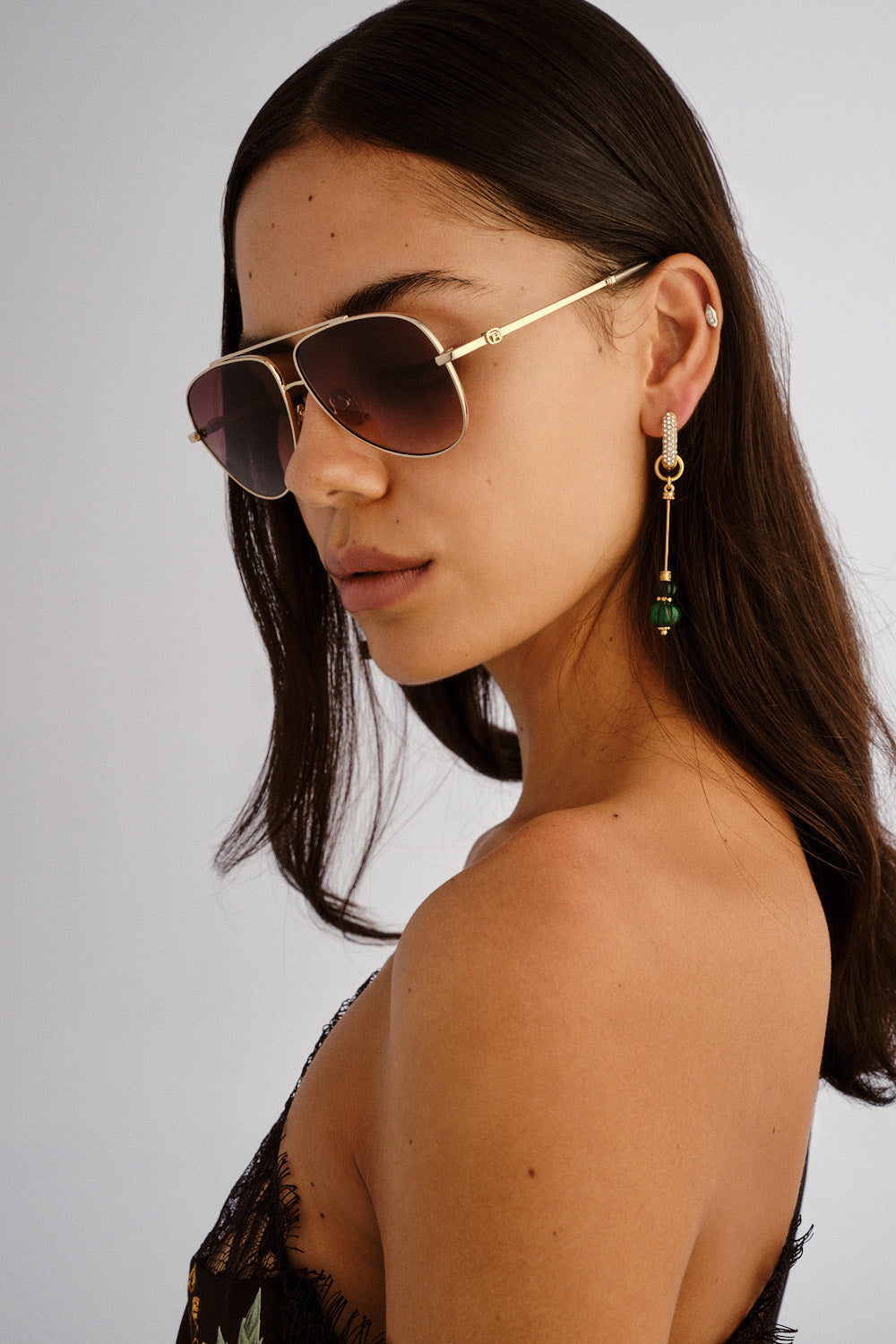 THE VOYAGE SUNGLASSES GOLD / NUDE