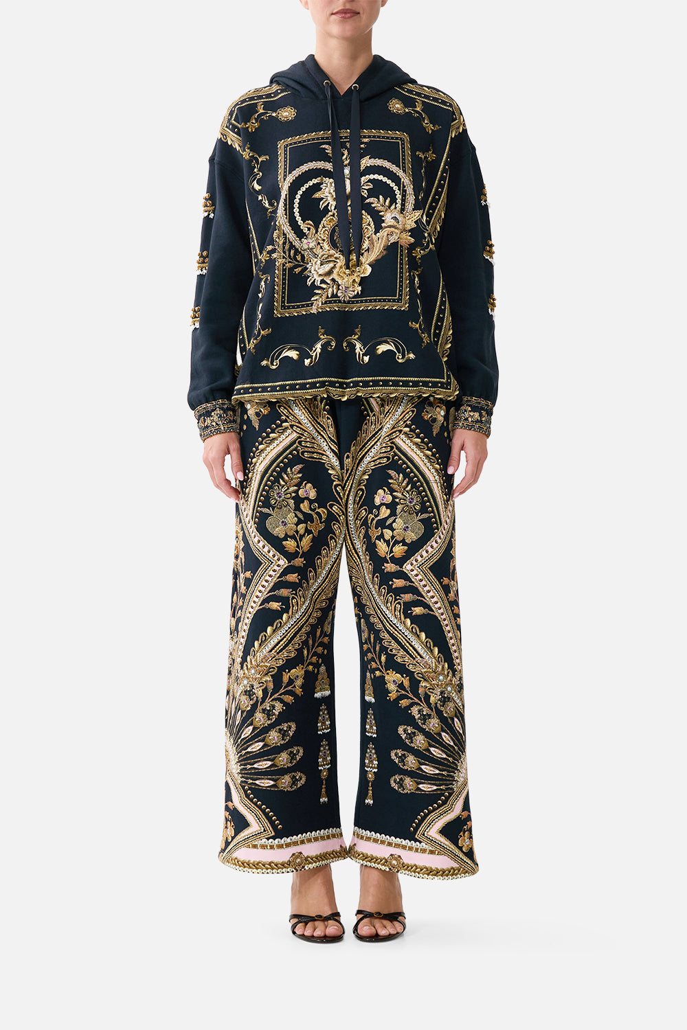 HOODIE WITH POCKETS TAURUS RISING