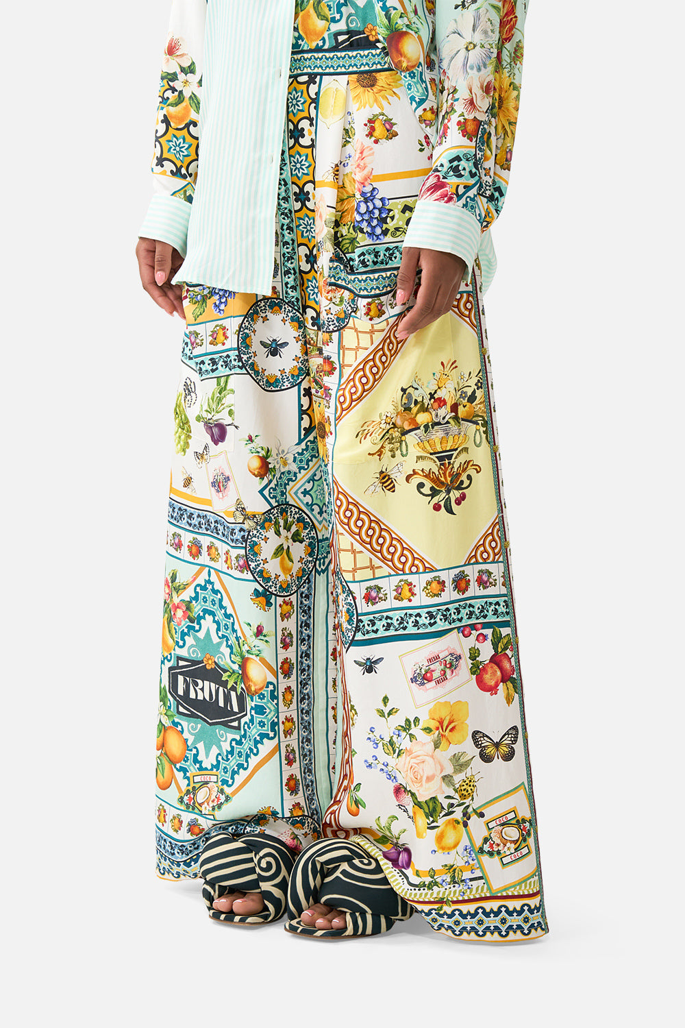 WIDE LEG TROUSER WITH FRONT POCKETS MAGIC OF THE MERCADO
