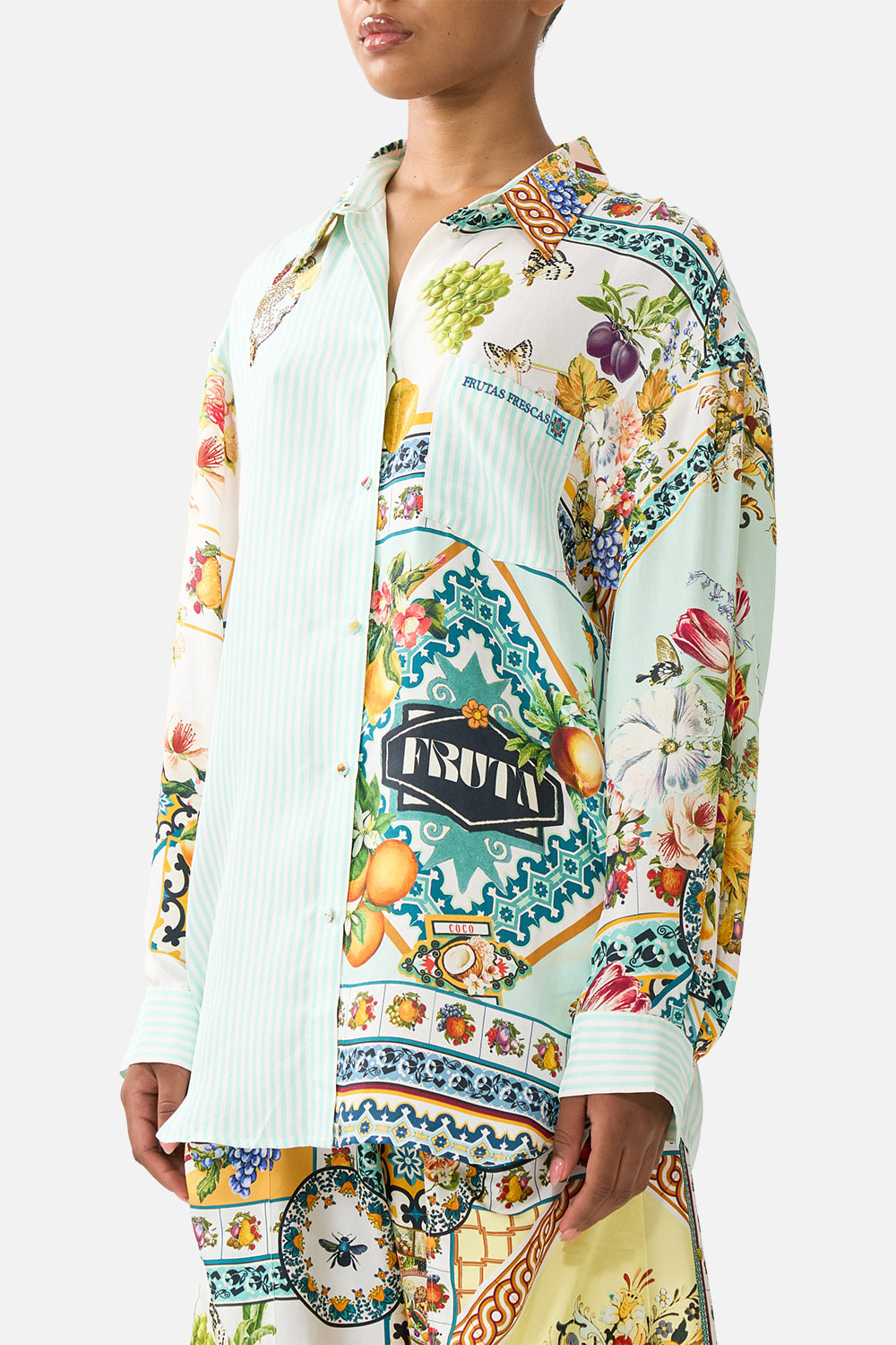 LONG SLEEVE OVERSIZED SHIRT WITH POCKET MAGIC OF THE MERCADO