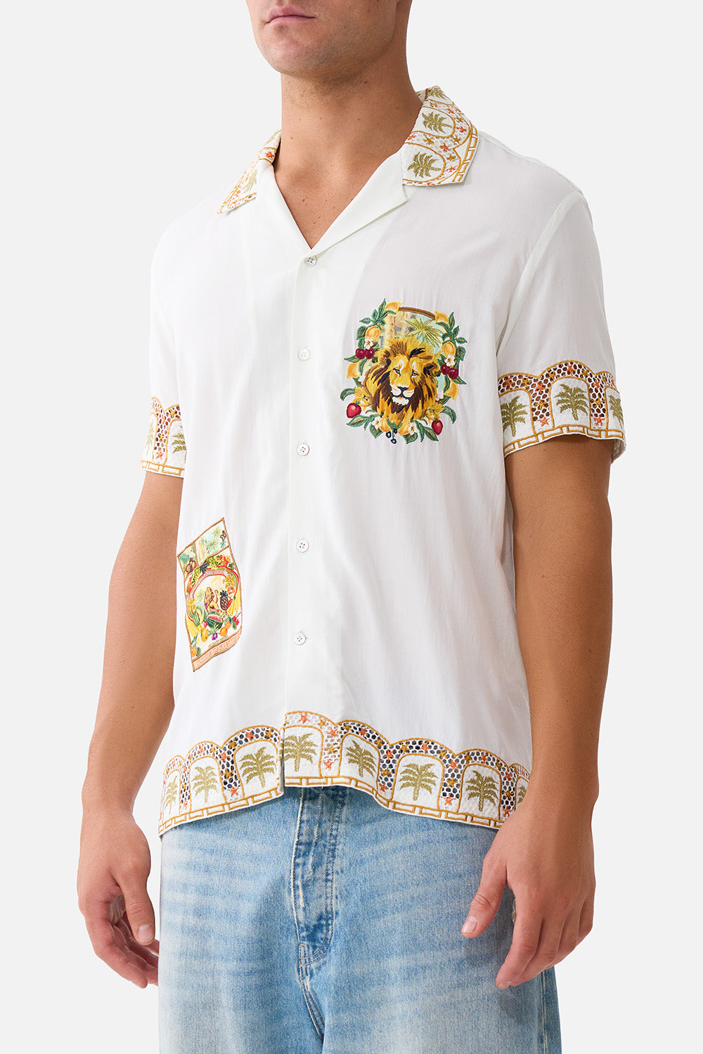 SHORT SLEEVE CAMP COLLARED SHIRT VA VA VINTAGE