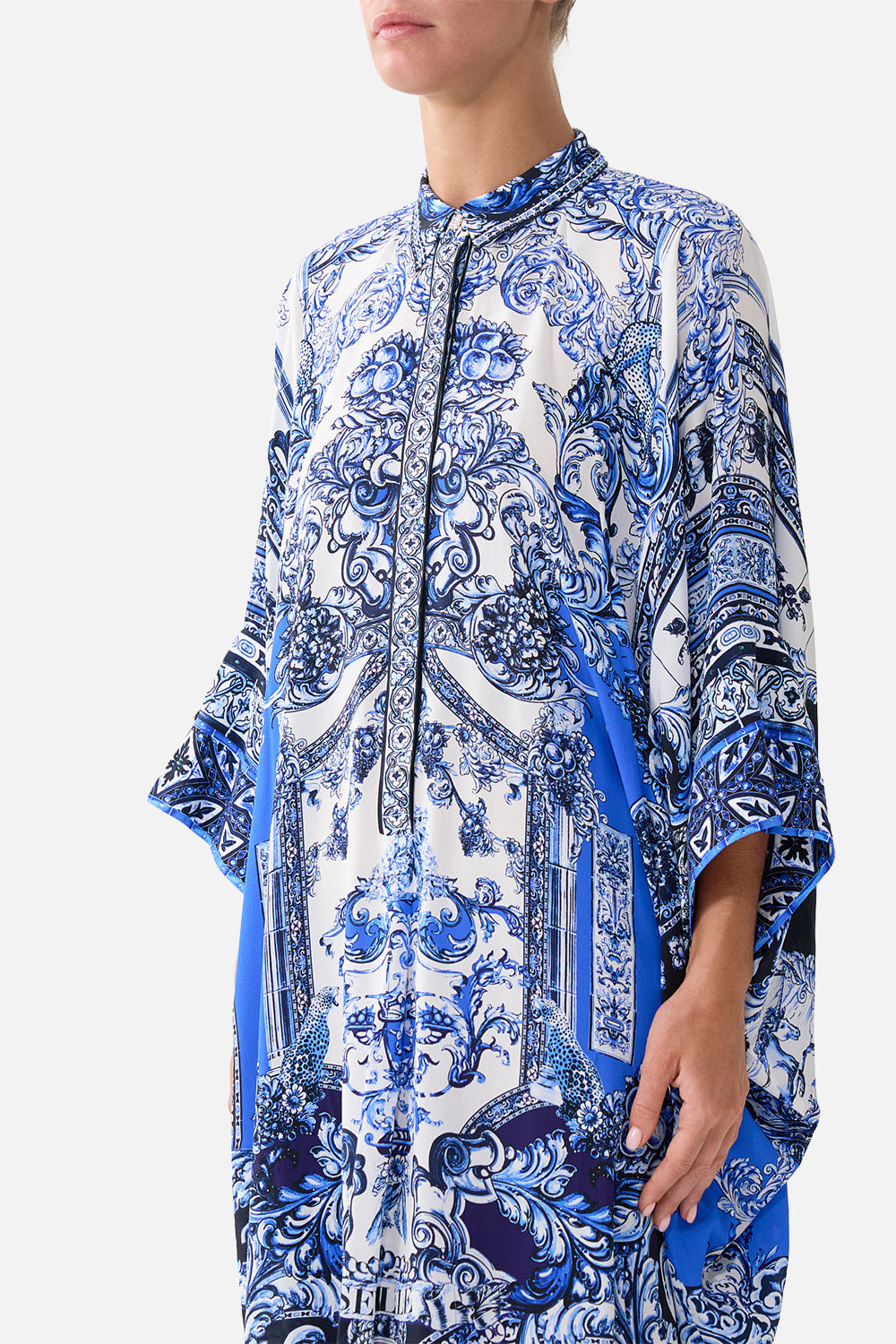 BATWING KAFTAN A TILED WONDERLAND