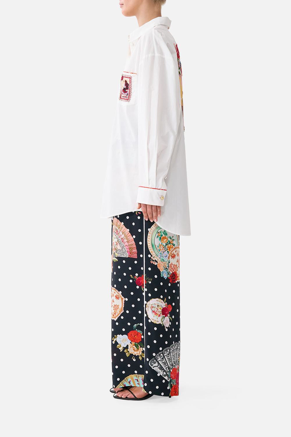 The CAMILLA LONG SLEEVE OVERSIZED SHIRT WITH POCKET DAUGHTERS OF DUENDE