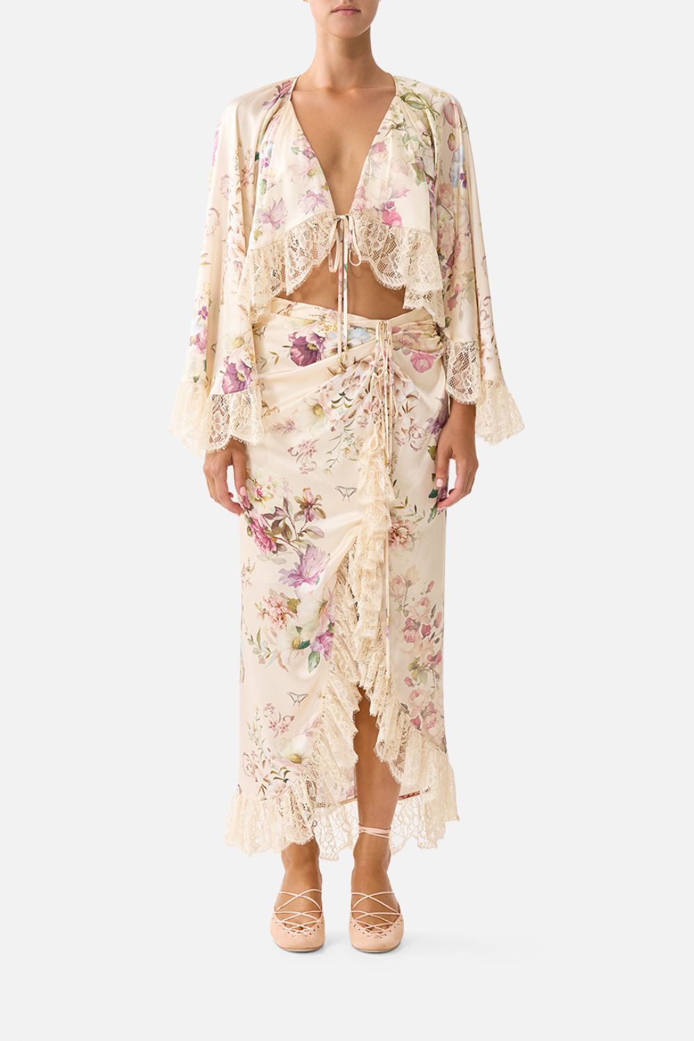 CROP RUFFLE TOP ADORNED IN ARANJUEZ