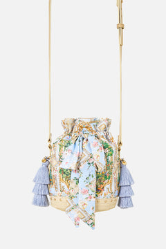 TIE TOP BUCKET BAG WITH TASSELS SISI SOCIETY