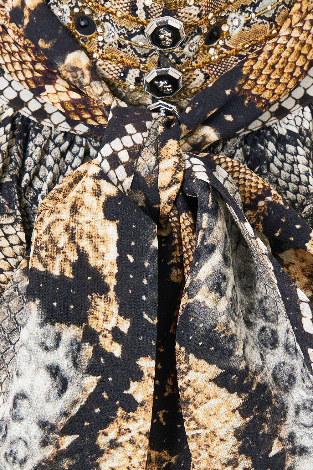 DETACHABLE PUSSY BOW RAGLAN BLOUSE ANIMALIA HEIRLOOMS