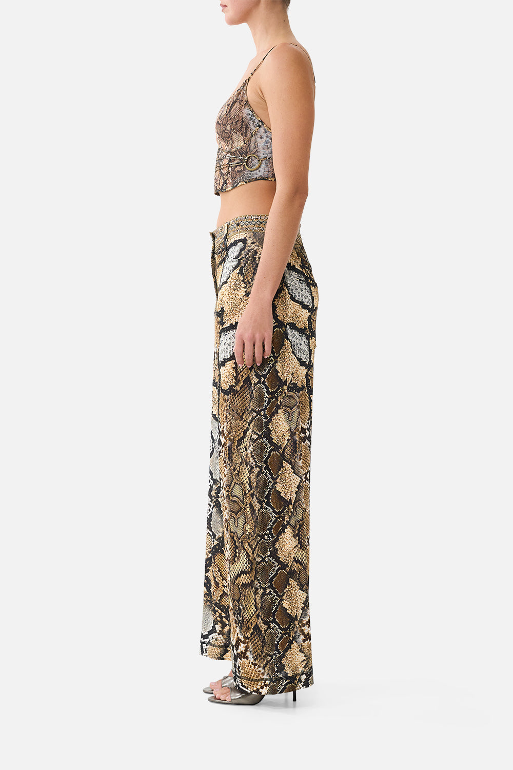 UNDERWIRE CORSET WITH ROULEAU RING TRIM ANIMALIA HEIRLOOMS