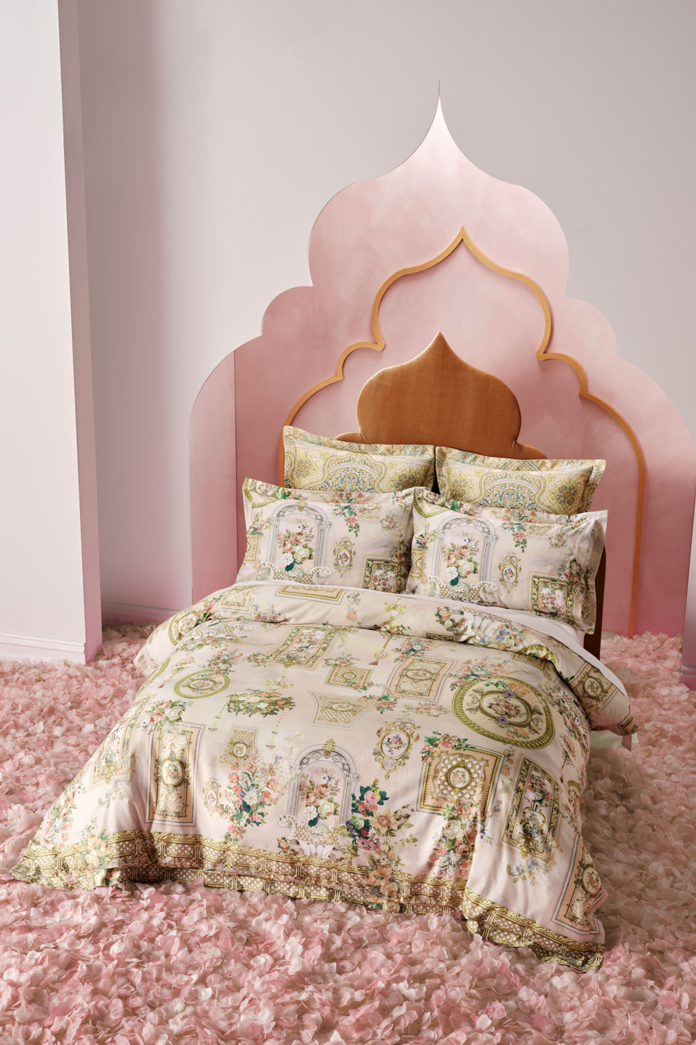 The CAMILLA QUILT COVER SET TWILIGHT IN ISTANBUL