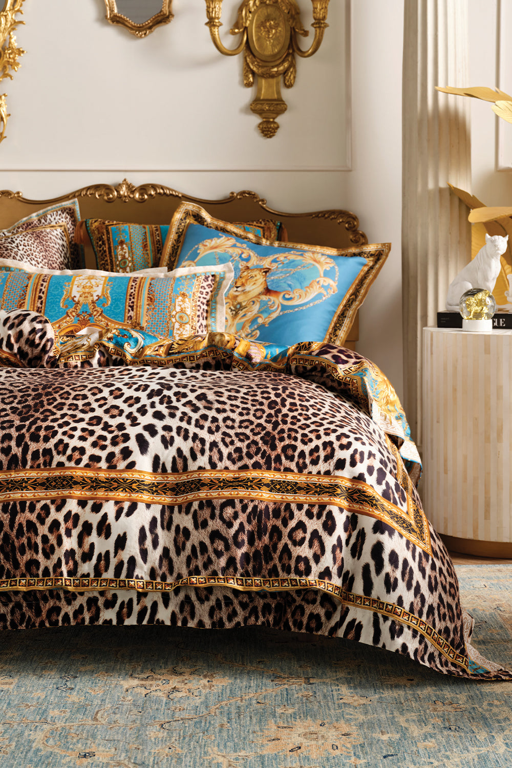QUILT COVER SET DRIPPING IN DECADENCE