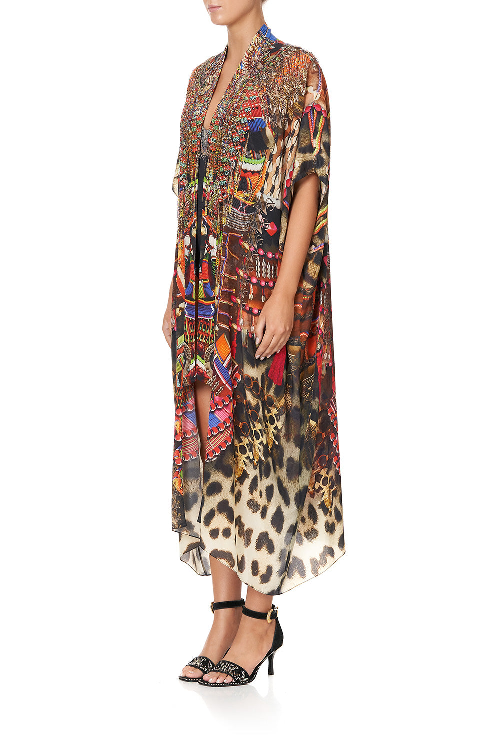 KIMONO COAT SPEAKING IN COLOUR