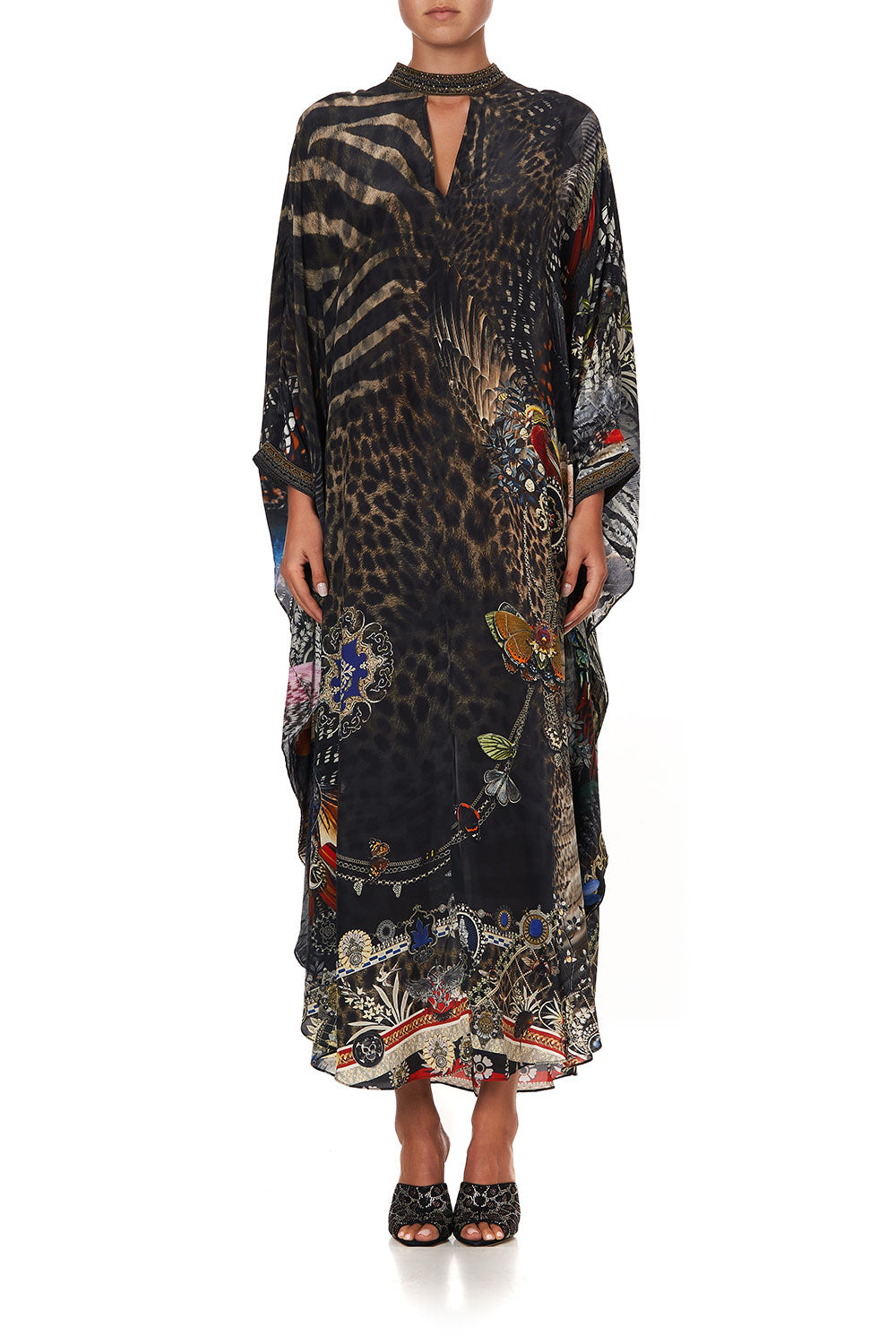 KAFTAN WITH HIGH COLLAR STAND TREASURE CHASER