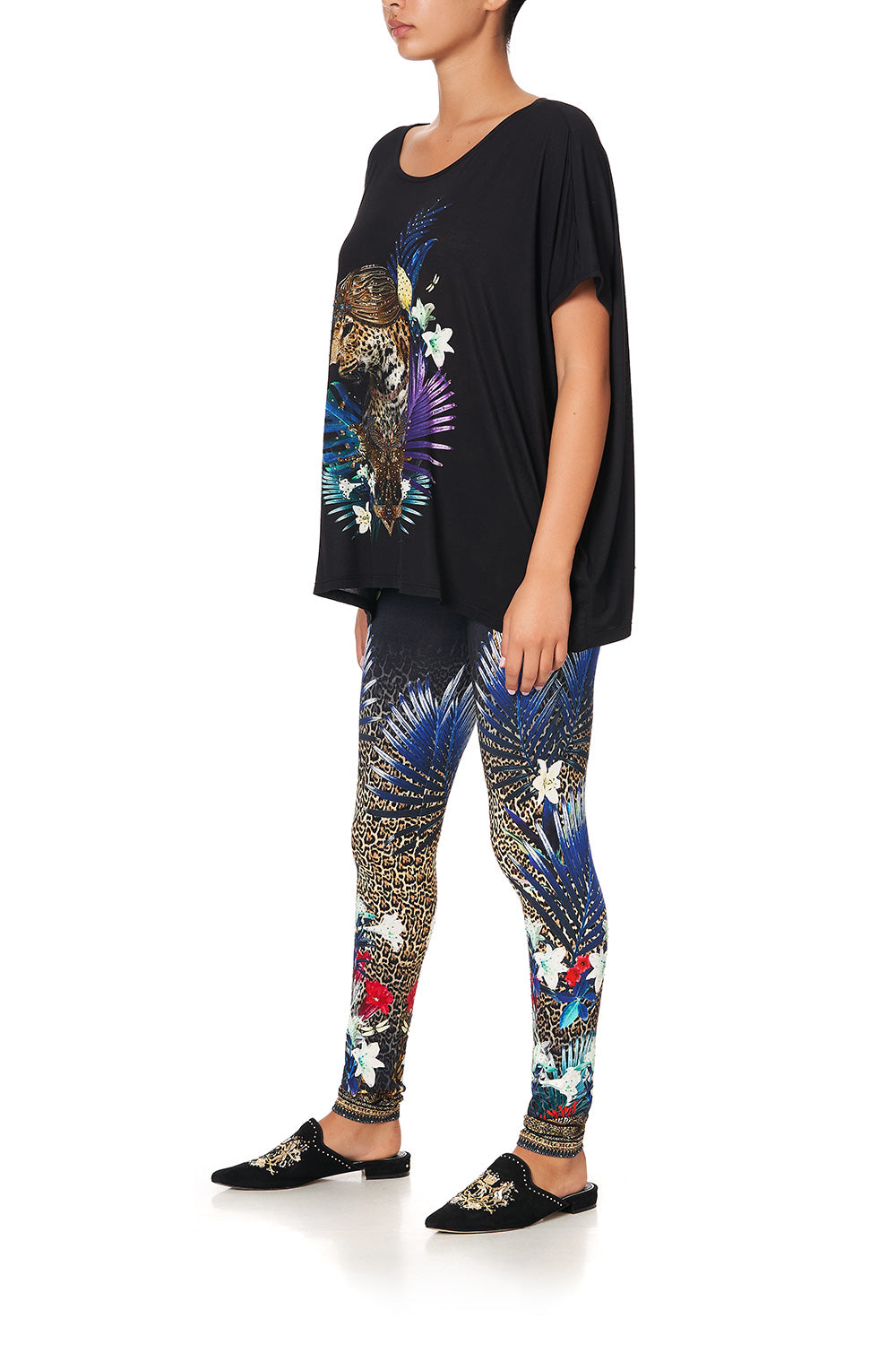 LOOSE FIT ROUND NECK TEE RAINBOW ROOM