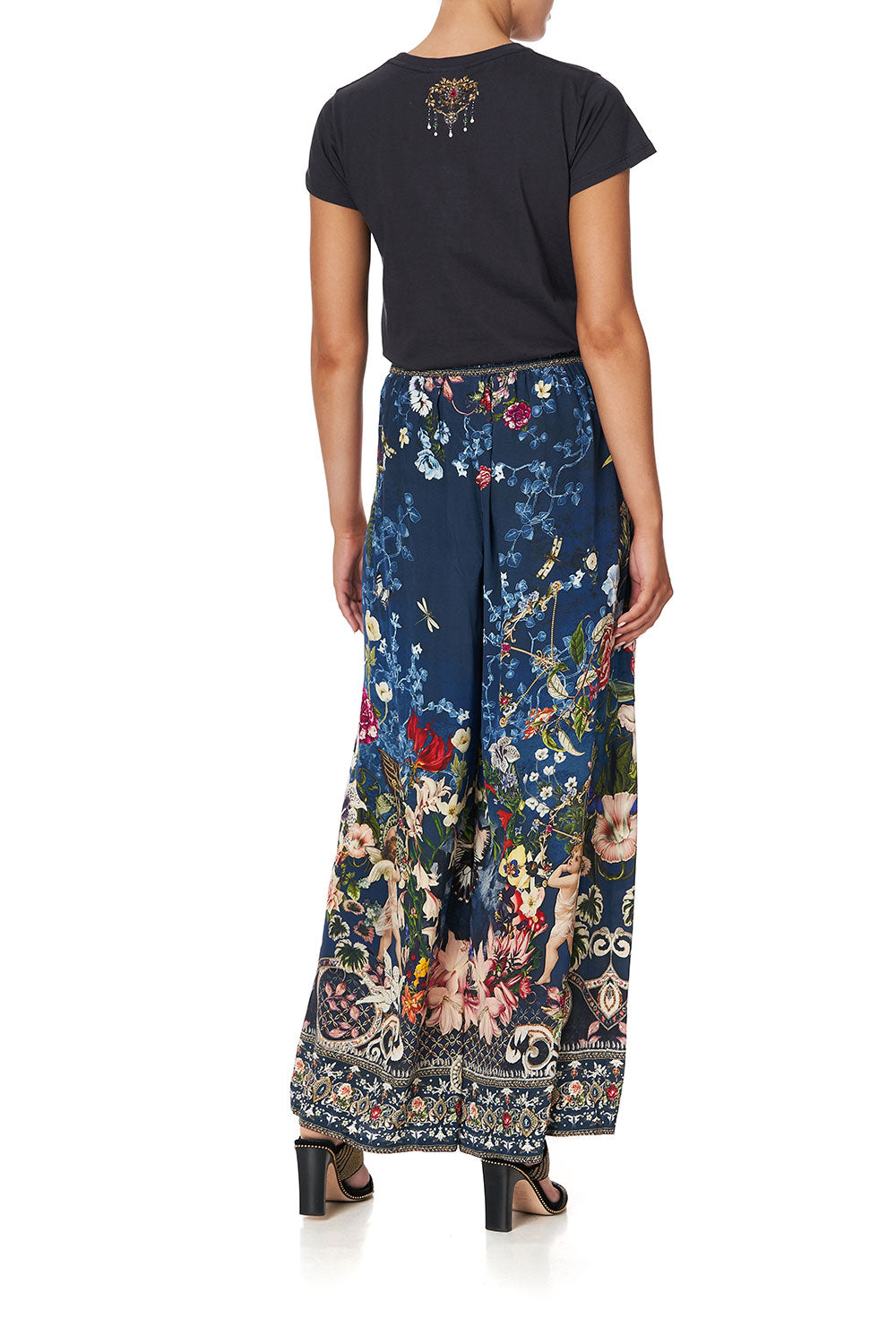 SLIM FIT ROUND NECK T-SHIRT DREAMS OF MIDSUMMER