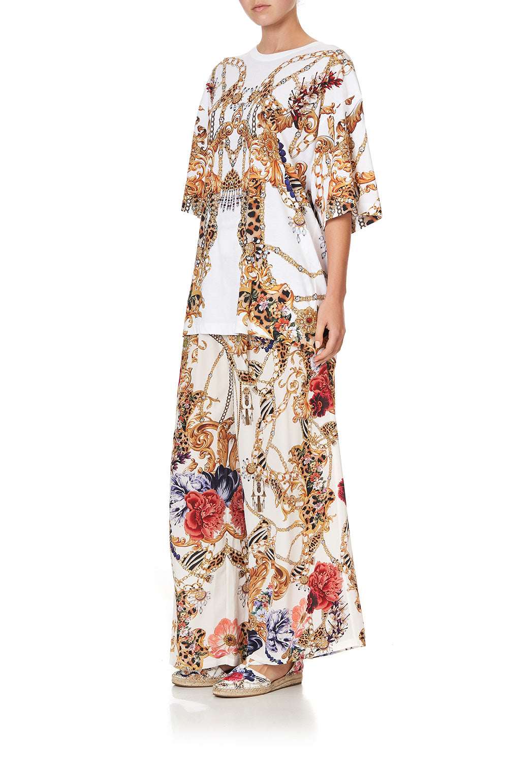 SUPER OVERSIZED TEE REIGN SUPREME