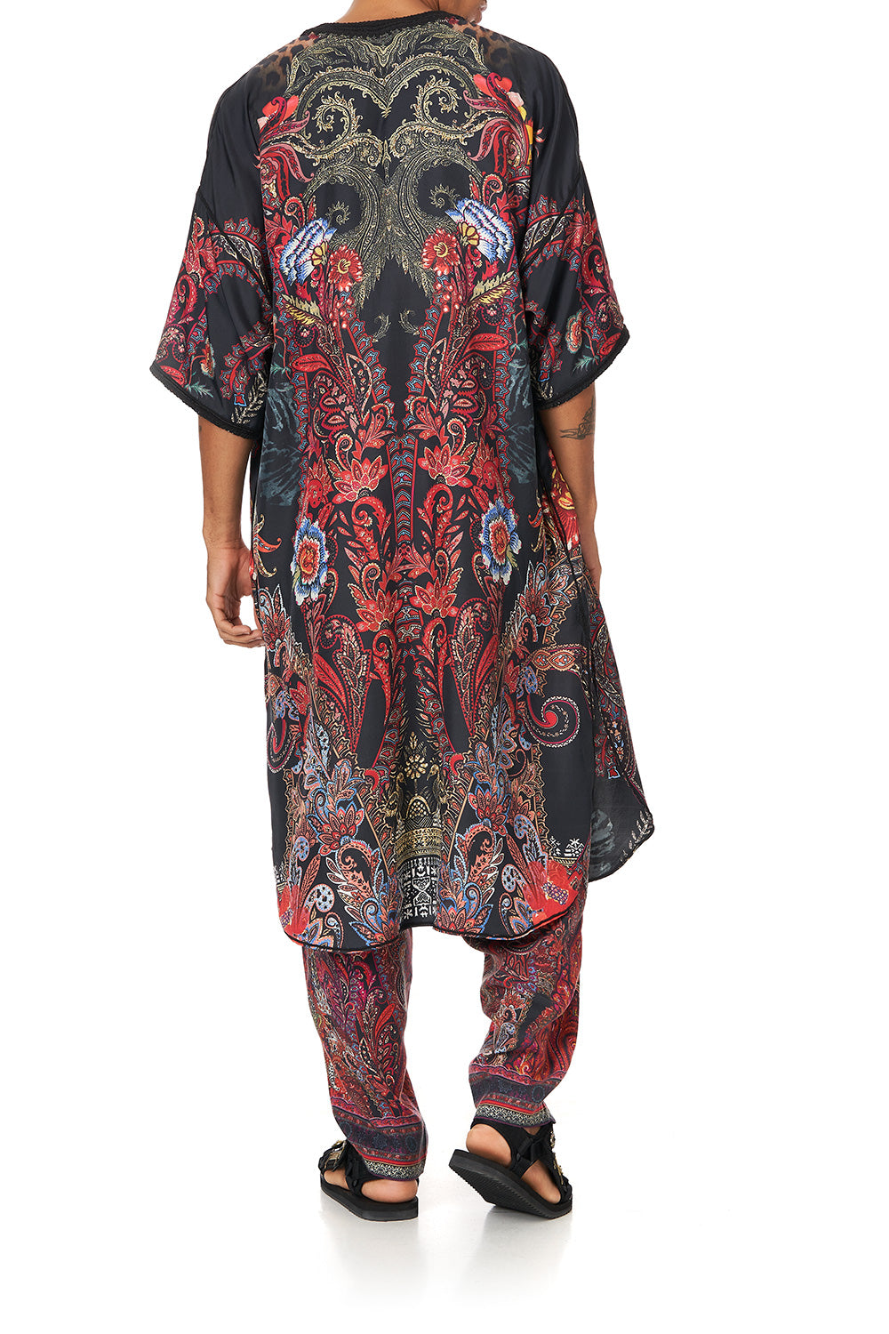 TASSLED LONG LENGTH MANTAN WOODSTOCK ROCK