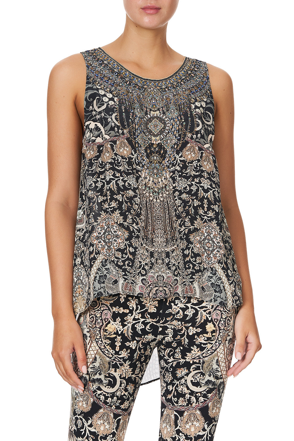 BUTTON BACK TOP DUST HER OFF