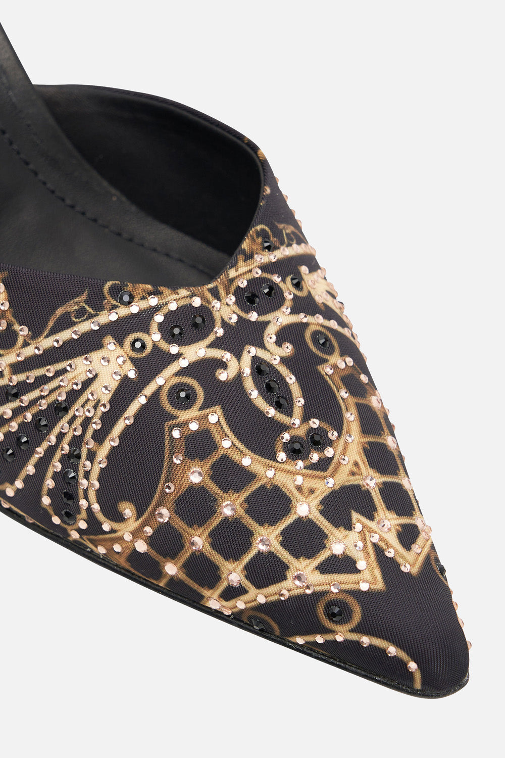 STILETTO HEEL SHADOWS OF ARMADA