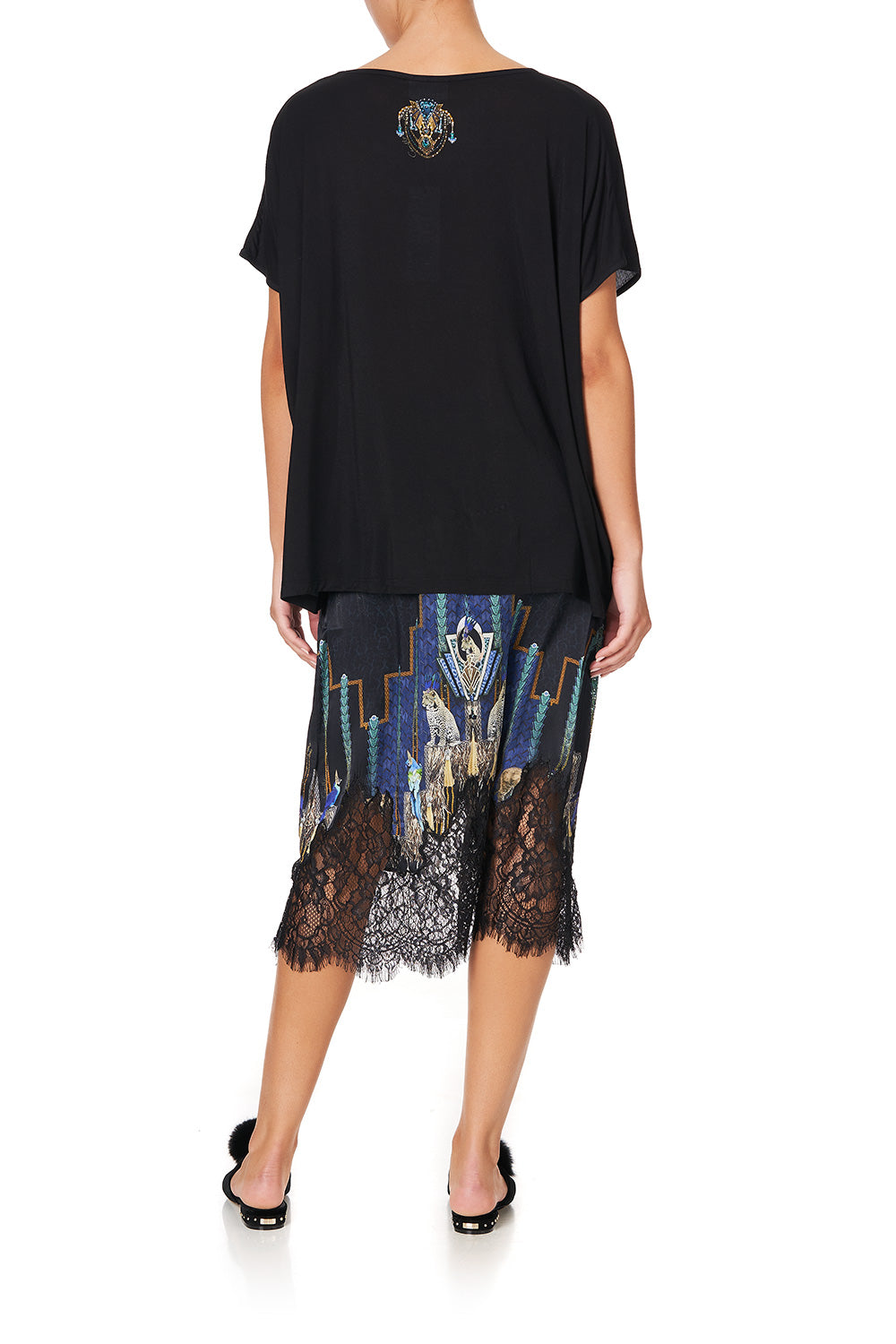 LOOSE FIT ROUND DRIPPING IN DECO