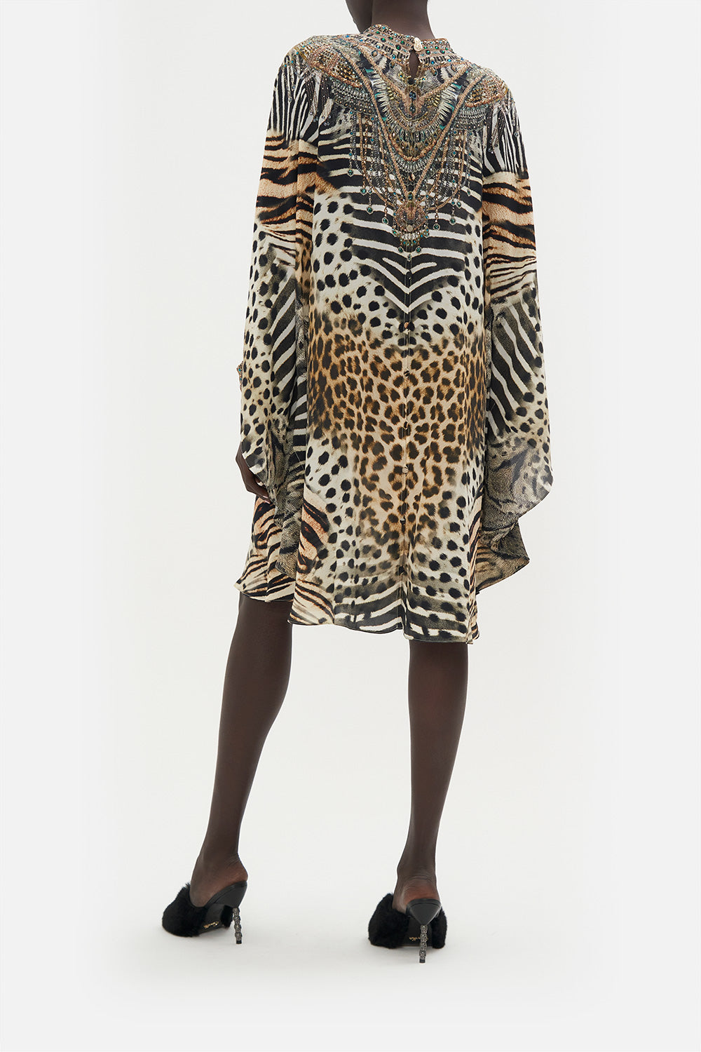 SHORT KAFTAN WITH HIGH NECK FOR THE LOVE OF LEO