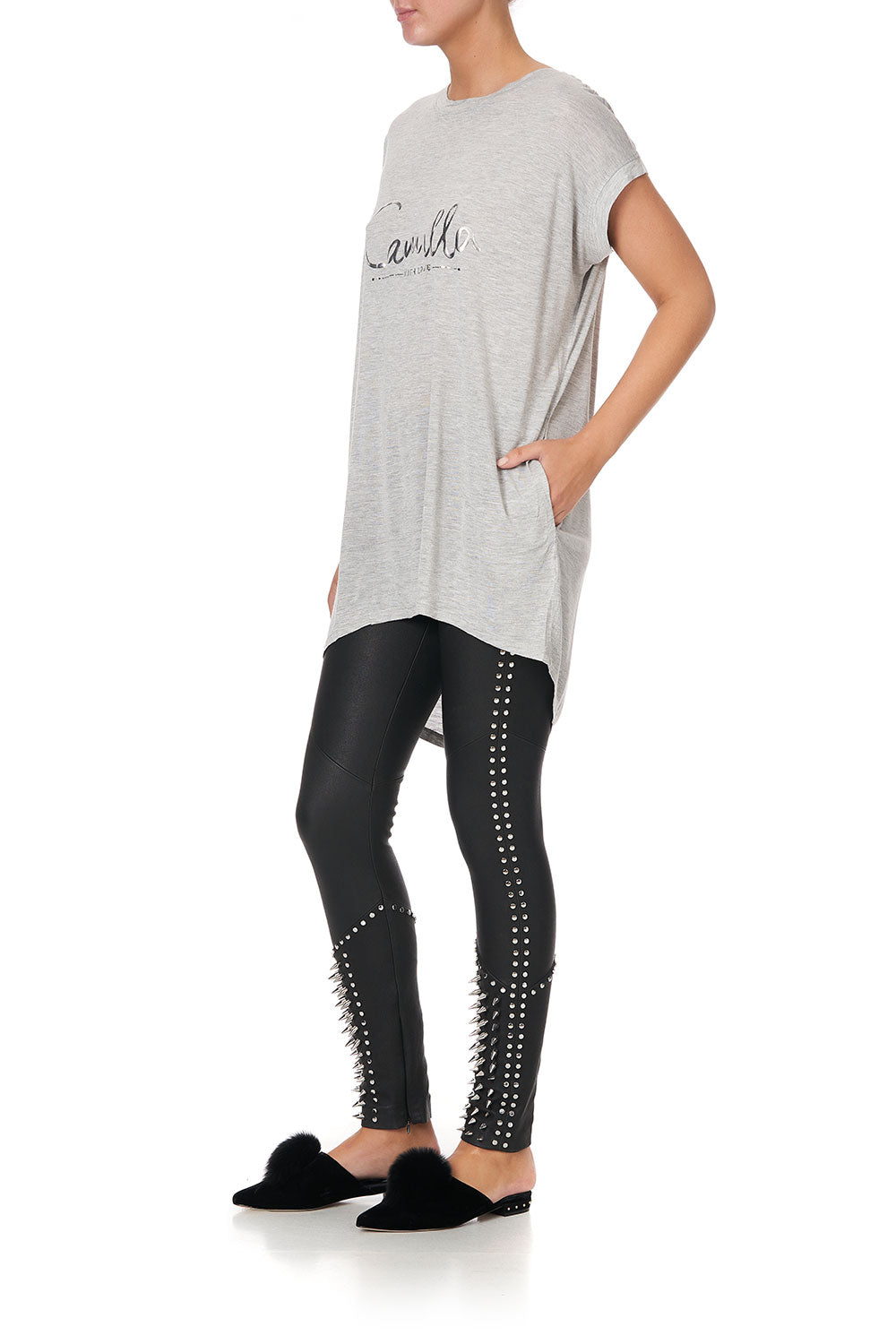 EXTENDED SLEEVE TEE LOGO CAPSULE