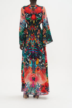 KIMONO SLEEVE DRESS WITH SHIRRING DETAIL IN A FLUTTER