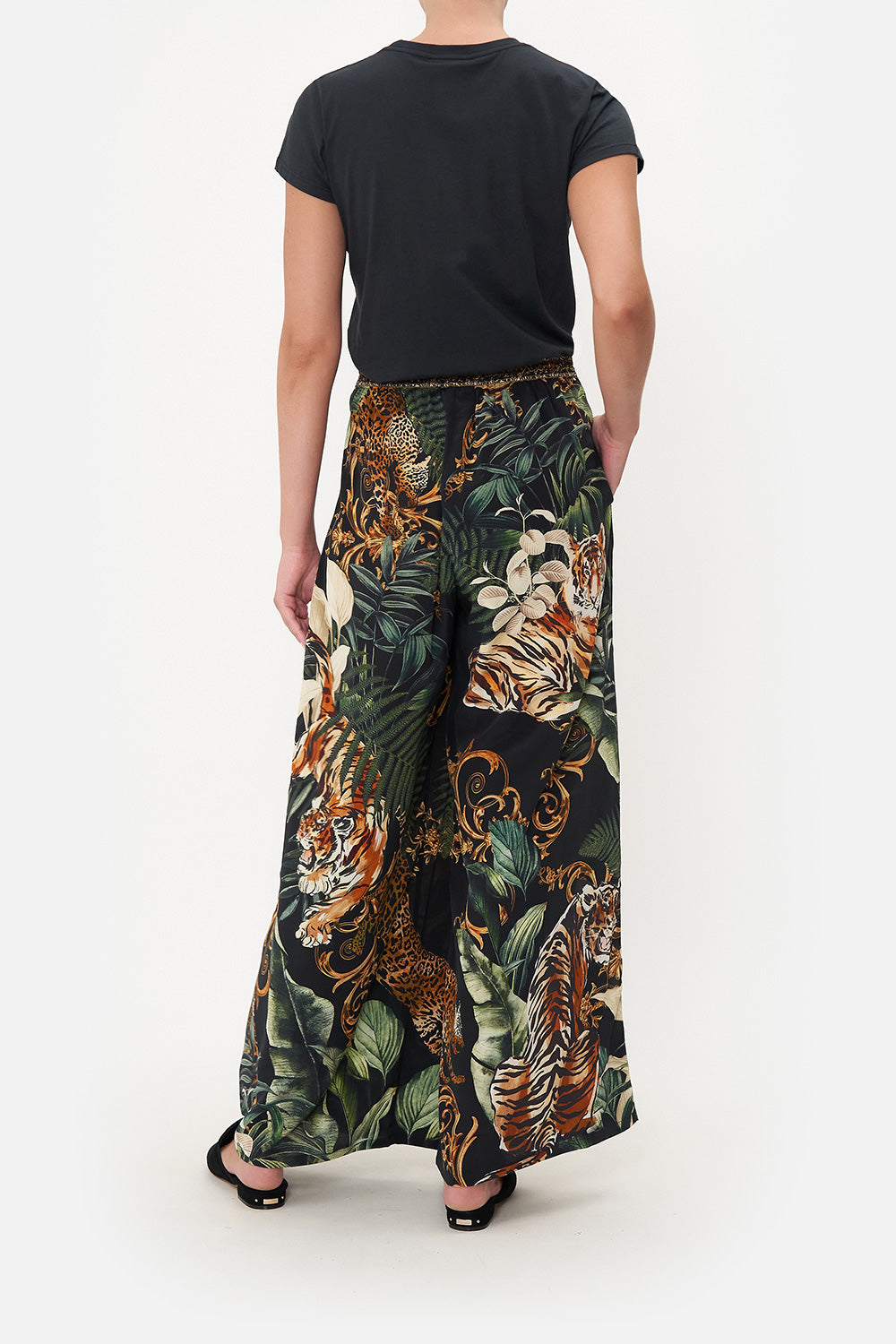 SLIM FIT ROUND NECK T-SHIRT EASY TIGER