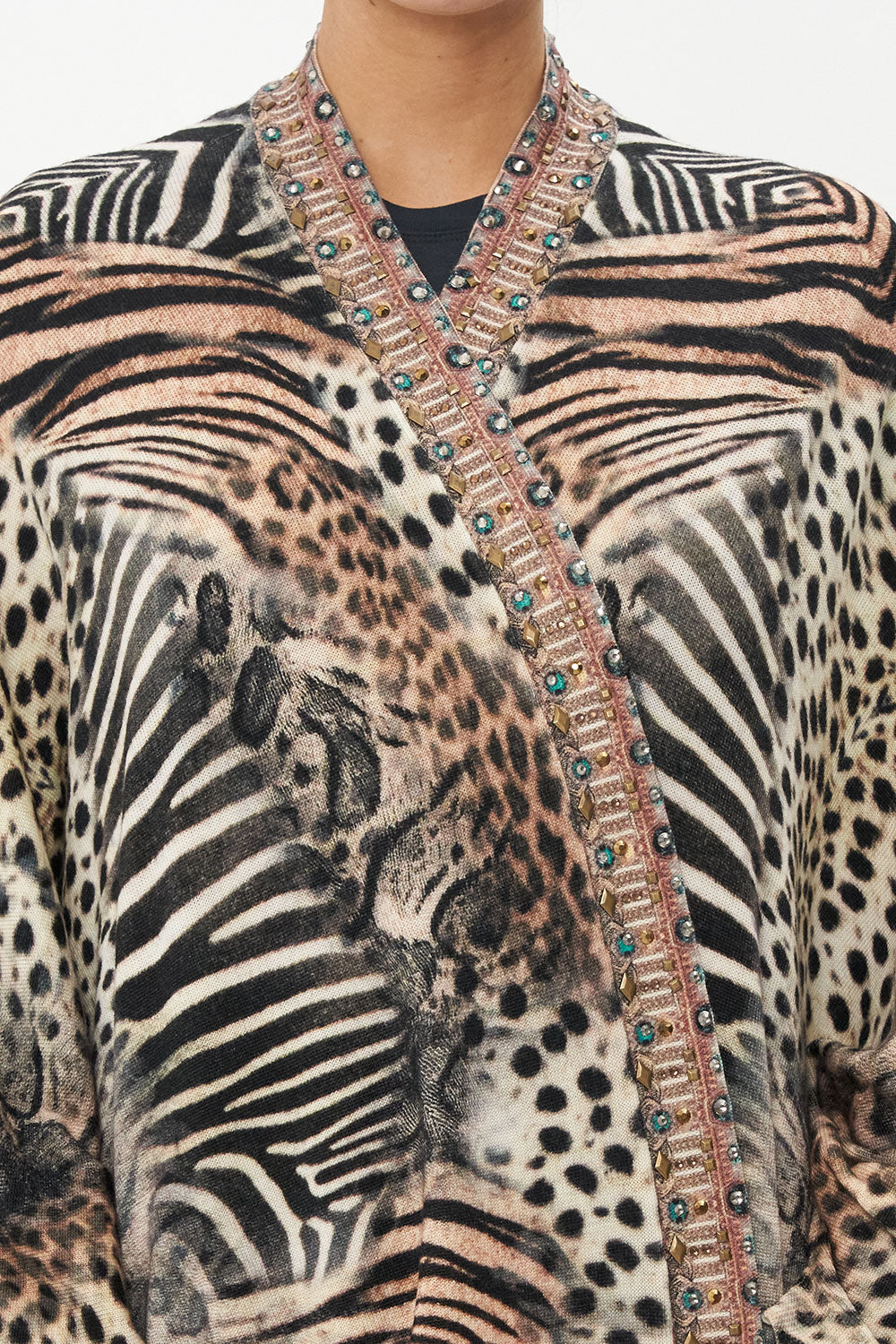 SOFT KNIT PONCHO WITH EMBROIDERY FOR THE LOVE OF LEO