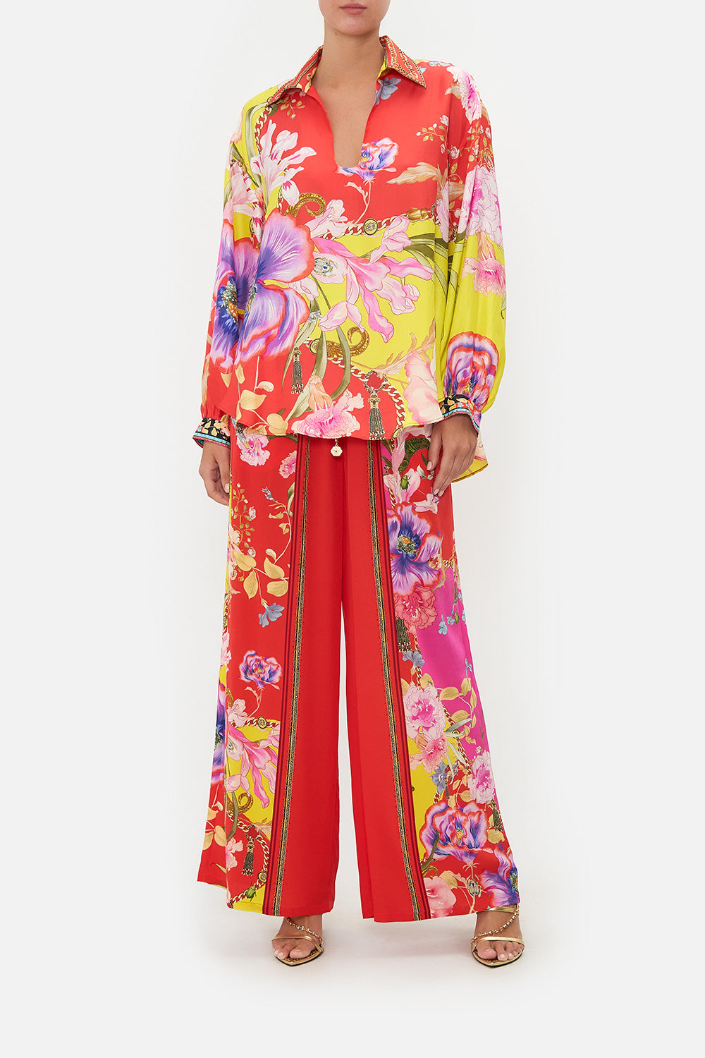 V-NECK BLOUSE WITH COLLAR THE BEETLES