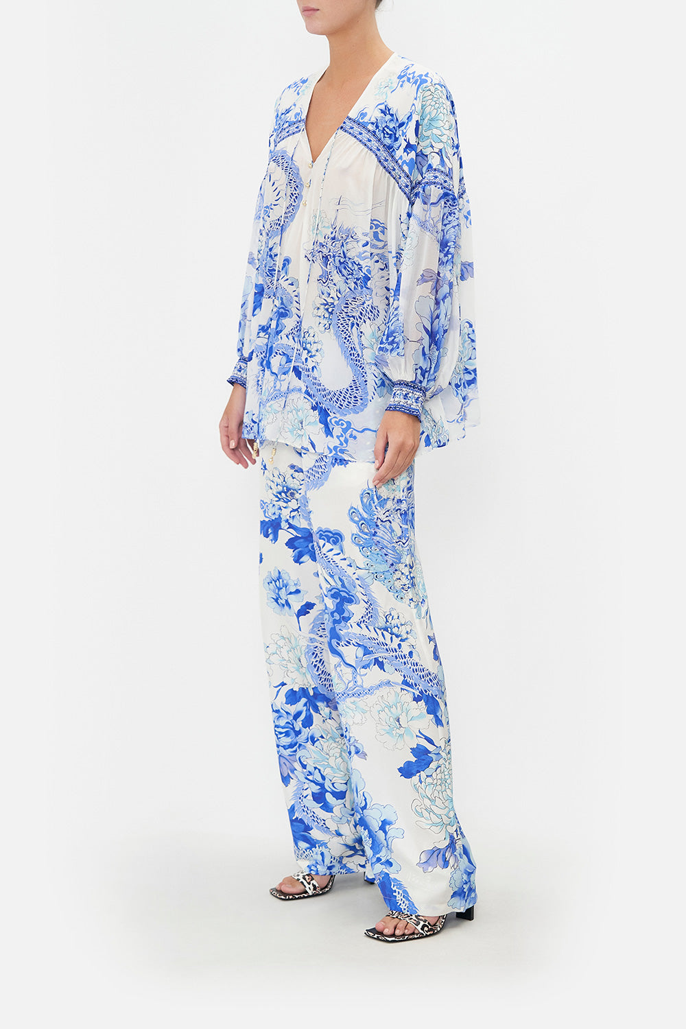 BLOUSON BLOUSE WITH NECK TIE HEART OF A DRAGON