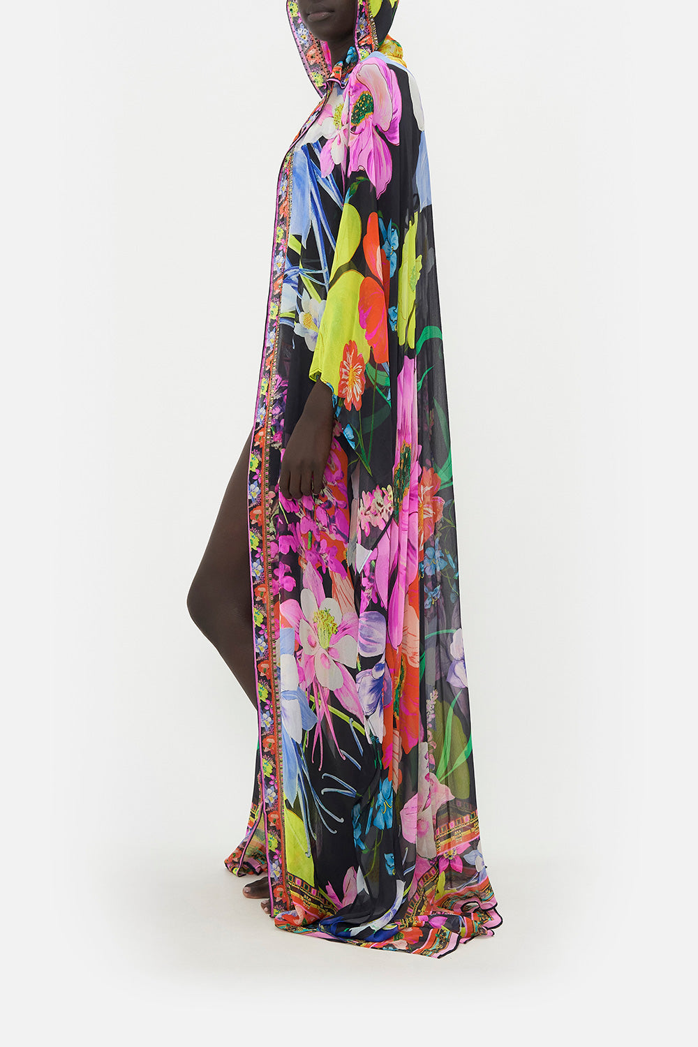 OVERSIZED ROBE AWAY WITH THE FAIRIES