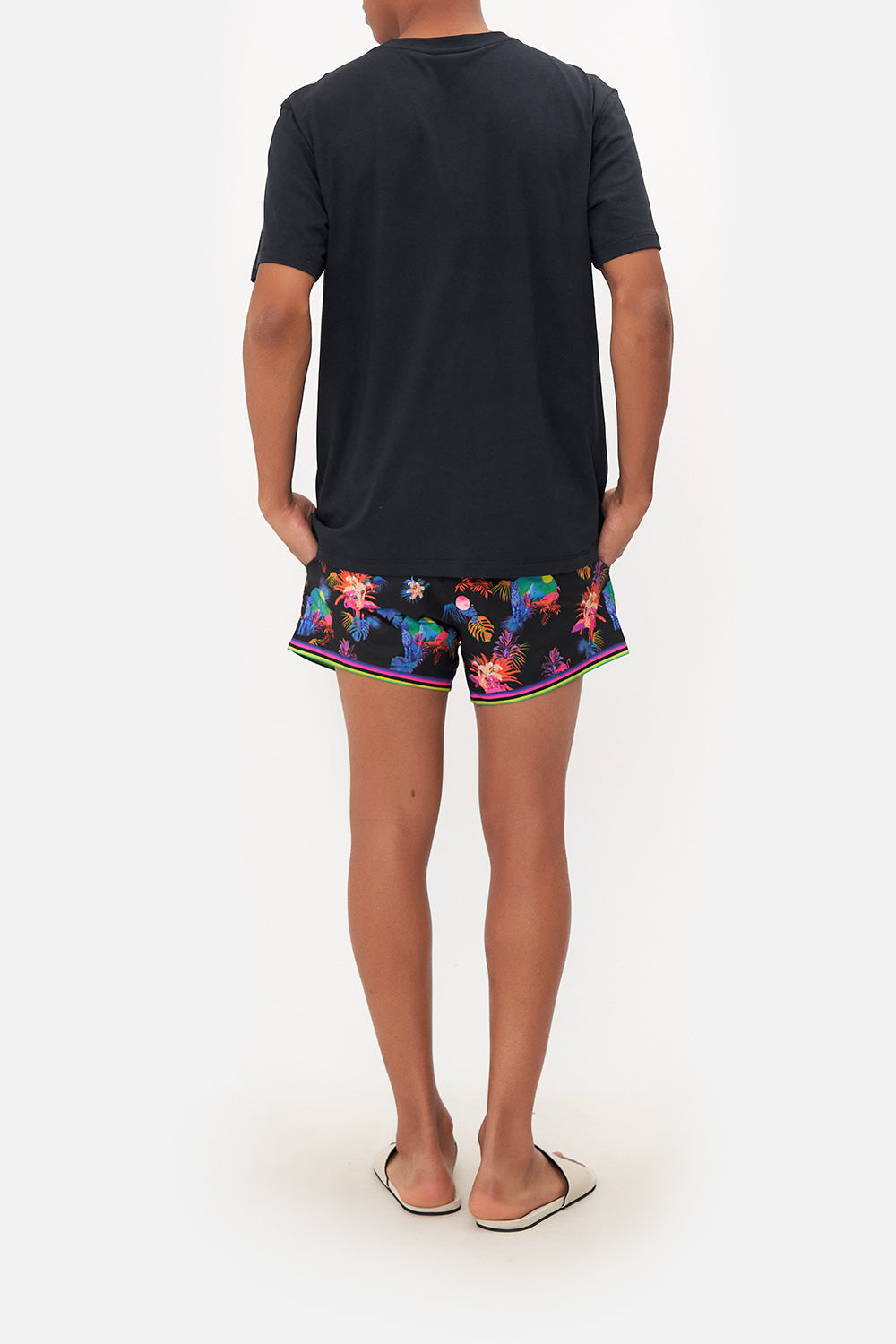 RELAXED FIT TEE NAUGHTY NEON