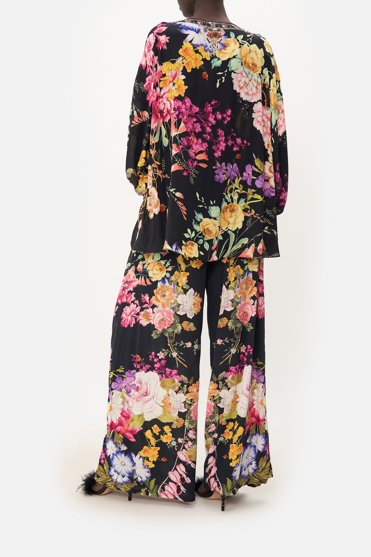 RAGLAN SLEEVE BUTTON UP TOP LIBERTINE LADY