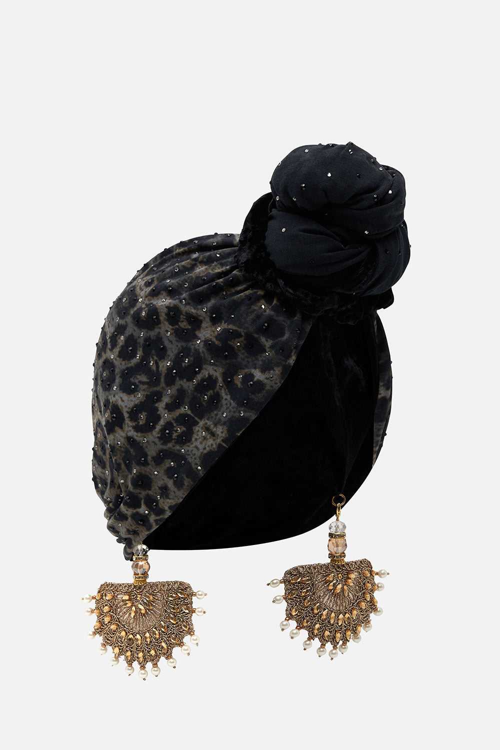 TURBAN WITH EARRINGS SHADOWS OF ARMADA