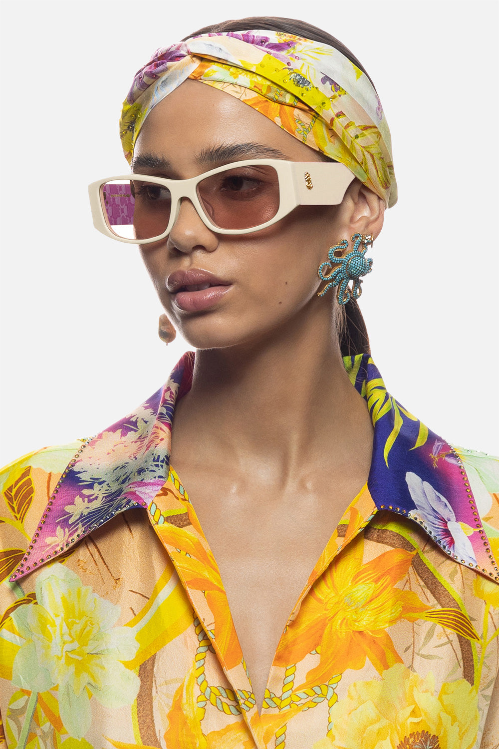 Pinot At The Palazzo Sunglasses, Butter | CAMILLA AU – CAMILLA display picture 2