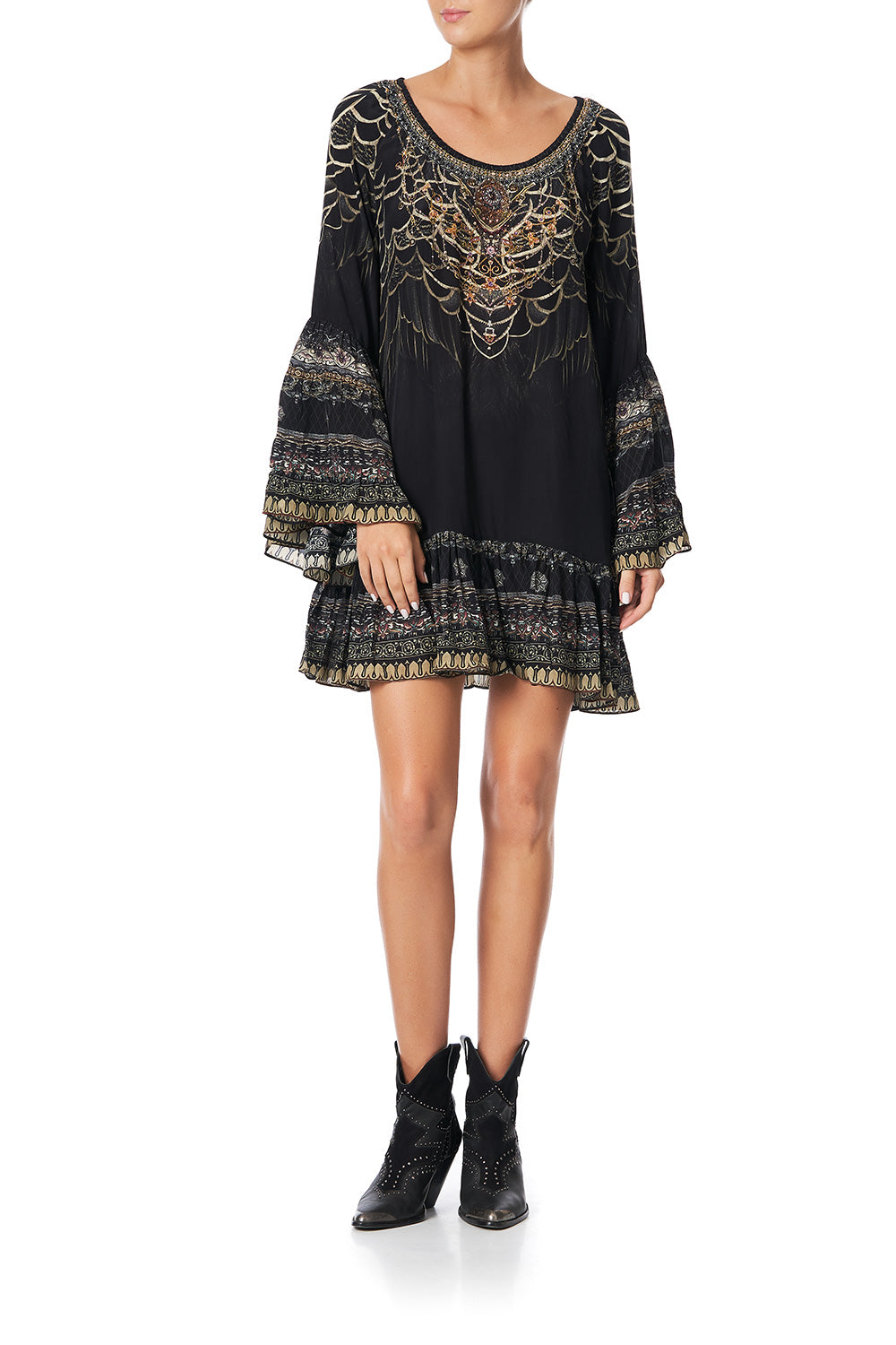 A LINE FRILL DRESS UNDER A FULL MOON