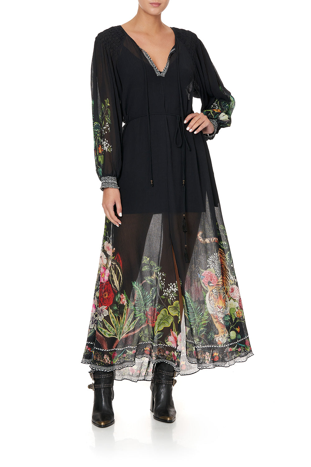 DRESS WITH SMOCKED SLEEVE RAISED WITH WOLVES