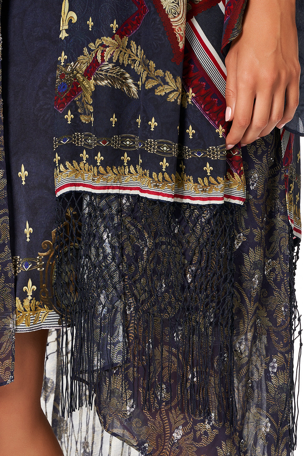 KIMONO WITH LONG UNDERLAY THIS CHARMING WOMAN