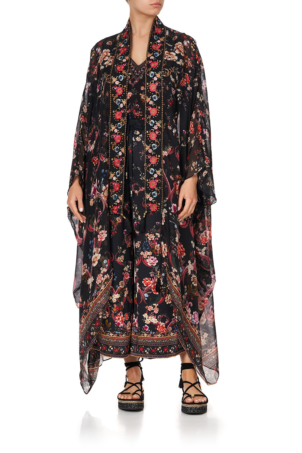 LAYER WITH KIMONO COLLAR A GIRL LIKE YOU