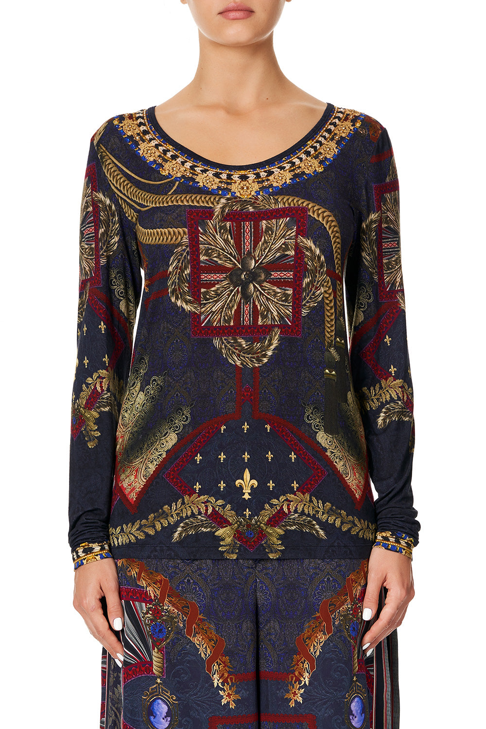 LONG SLEEVE FITTED TOP THIS CHARMING WOMAN