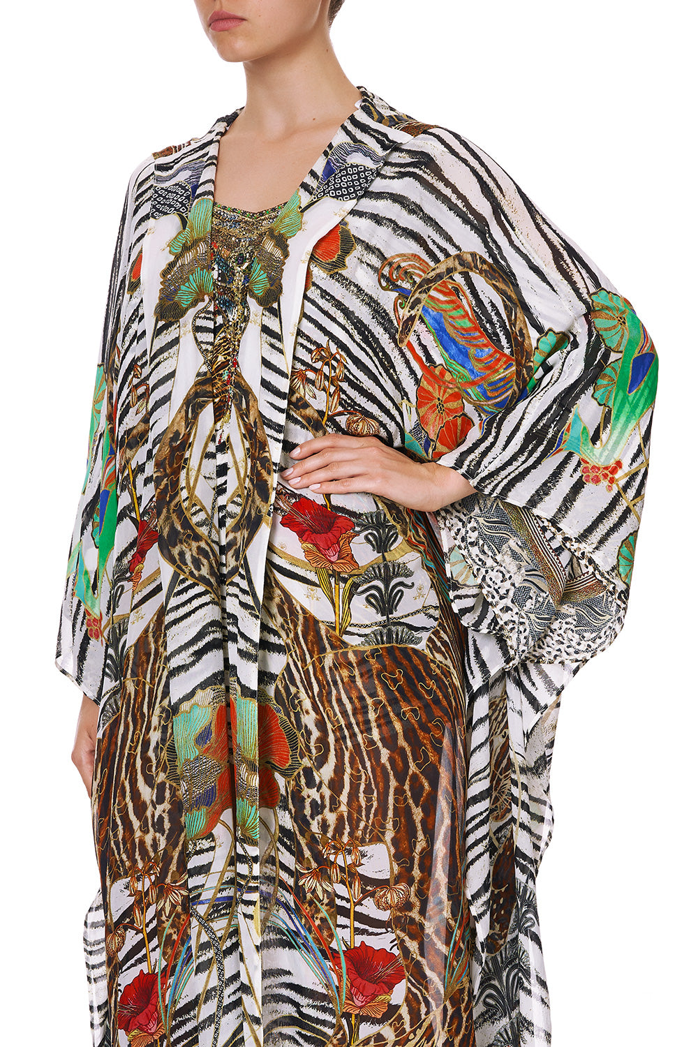 OVERSIZED ROBE COSMIC CONFLICT